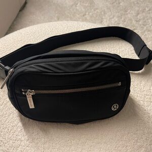 lululemon athletica Black Wunderlust Crossbody Belt Bag